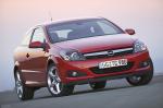 Opel Astra GTC 2005 года